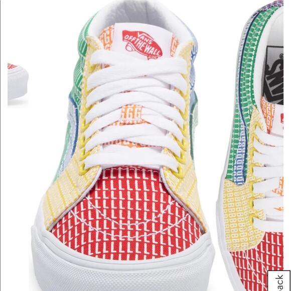 VANS PRIDE RAINBOW SNEAKERS UNISEX SIZE 9.5MENS,11WO'S - Picture 4 of 5